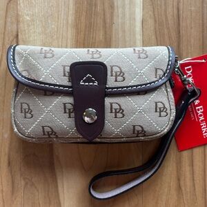 Dooney & Bourke Signature Flap Wristlet Tan Brown DB Monogram Canvas Leather NWT